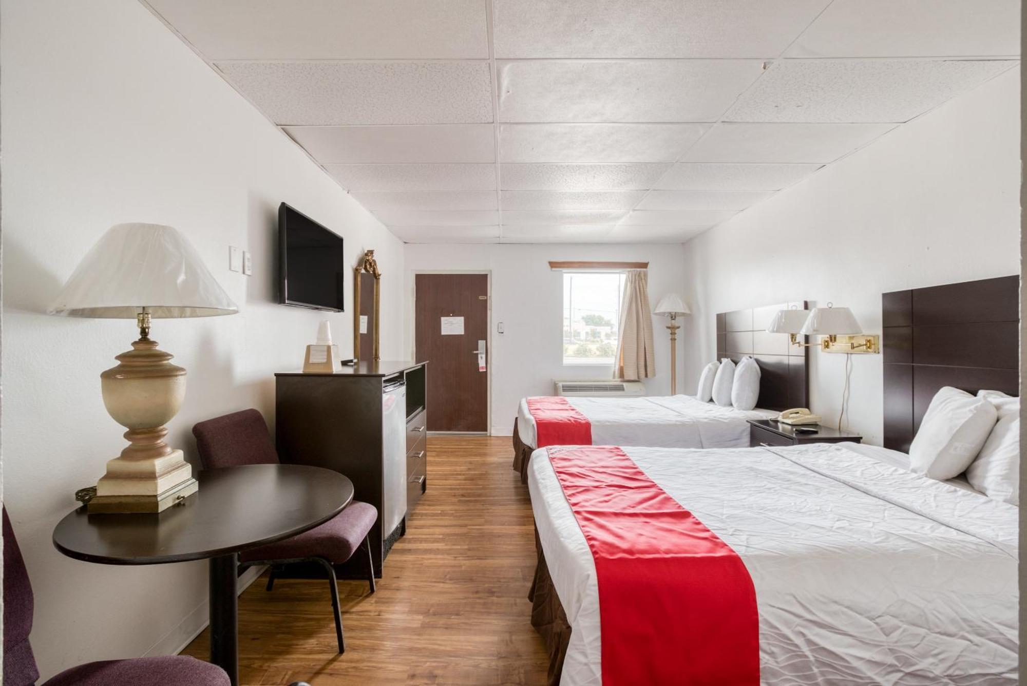 Oyo Hotel San Antonio Lackland Air Force Base West Bagian luar foto