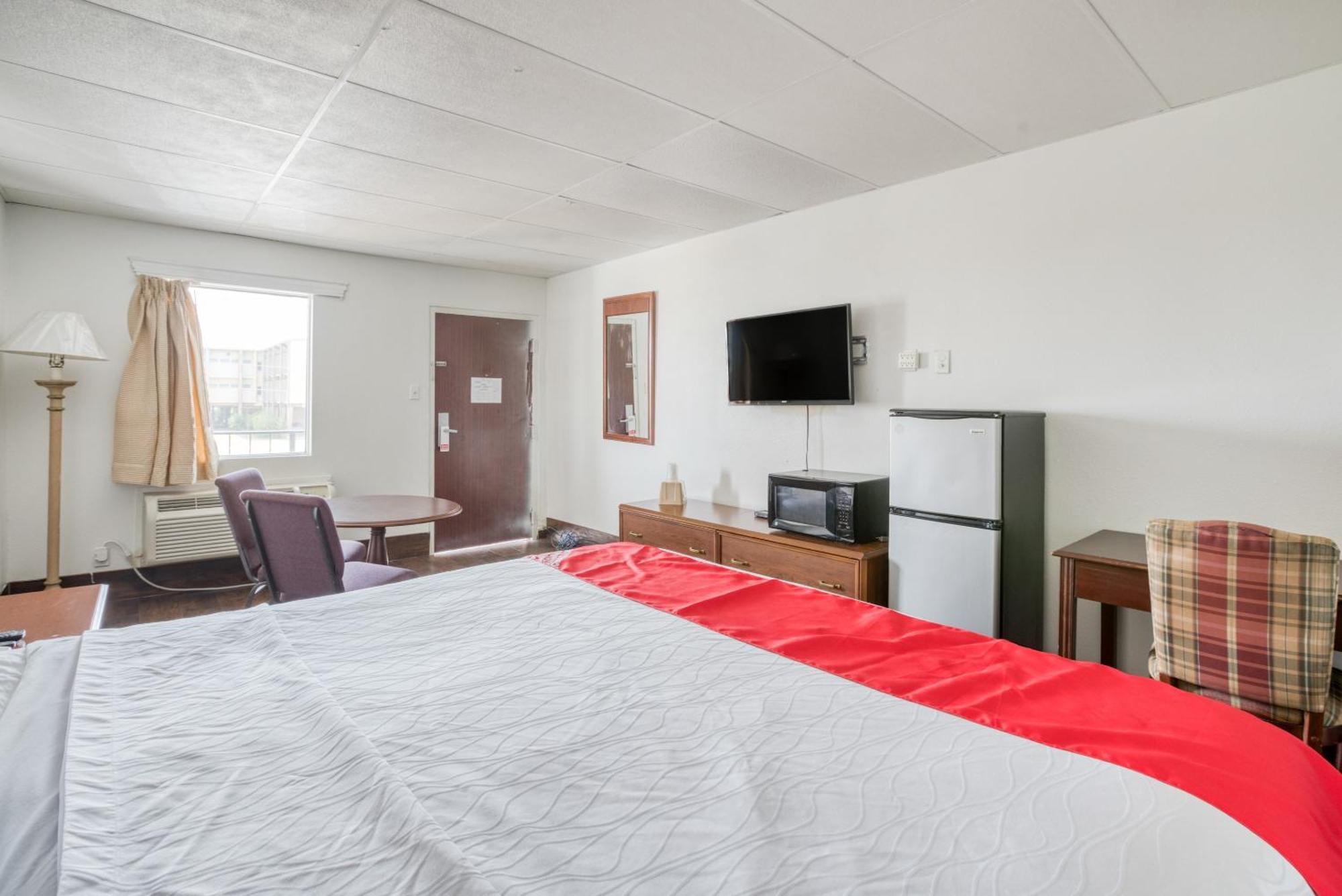 Oyo Hotel San Antonio Lackland Air Force Base West Bagian luar foto
